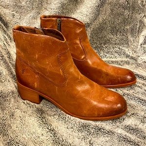 Frye Women’s Claire Booties